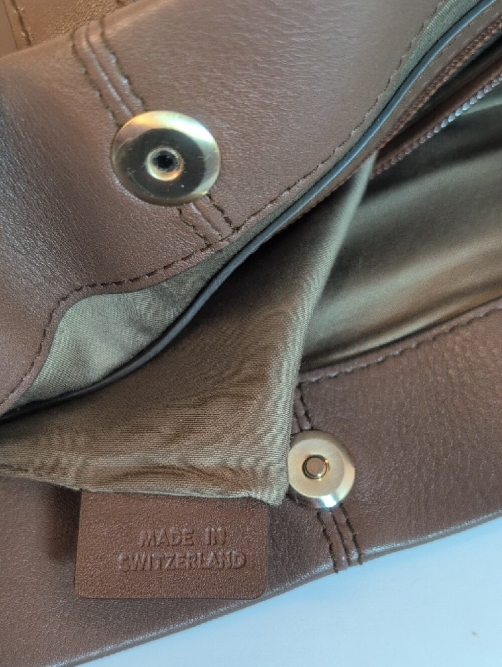 Bally Taupe/Brown Leather Vintage Tote Bag - Picture 12 of 16